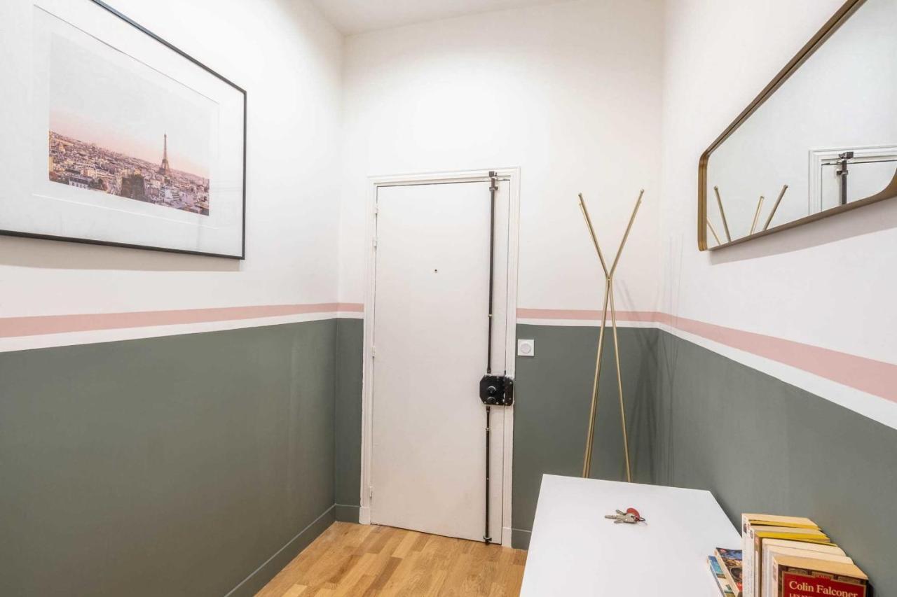Charming Studio In The Heart Of Belleville Parigi